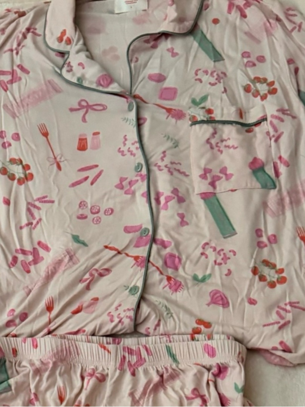 In my Sundays pajama top pasta la vista - Picture 2 of 2